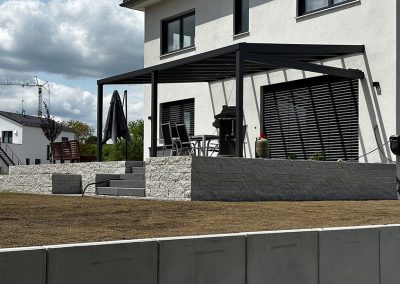 Natursteinmauer, Überdachung, Terrasse